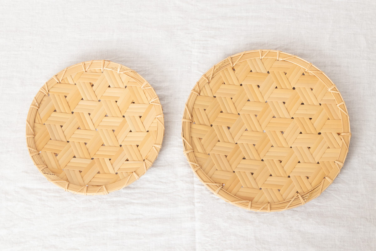 R250708　香川県/真竹（白竹）　ざる　3本寄せ亀甲編み　25cm・30cm　2サイズ