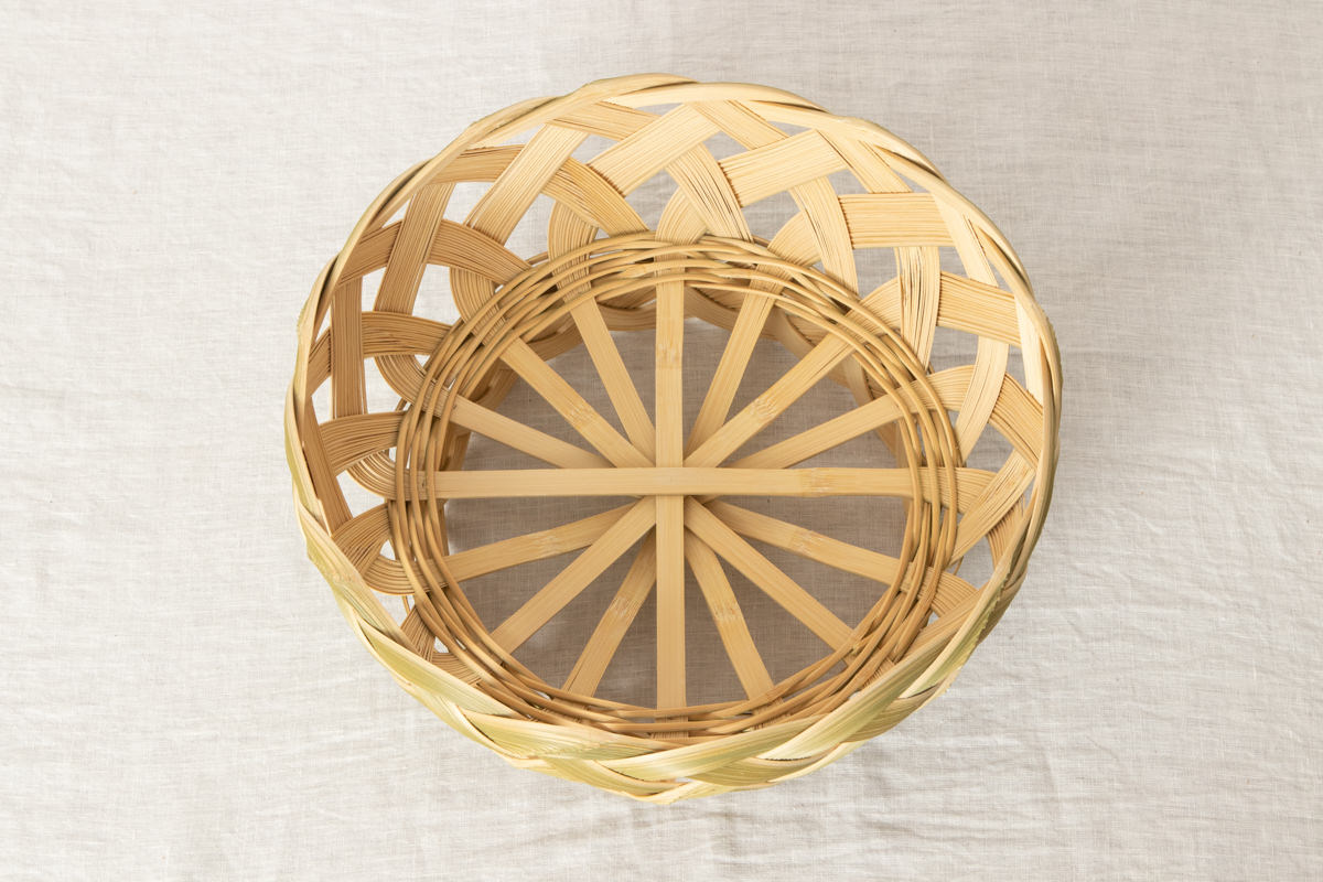 R430112-1　神奈川県/真竹　ささら目かご　中