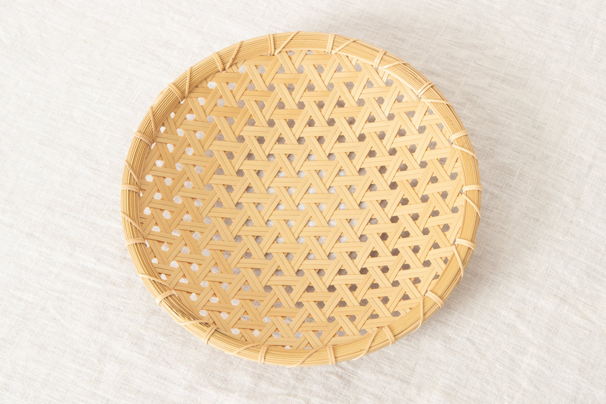 R320713-1 　鳥取県/真竹(白竹)　盛り皿　亀甲二本合わせ　8寸