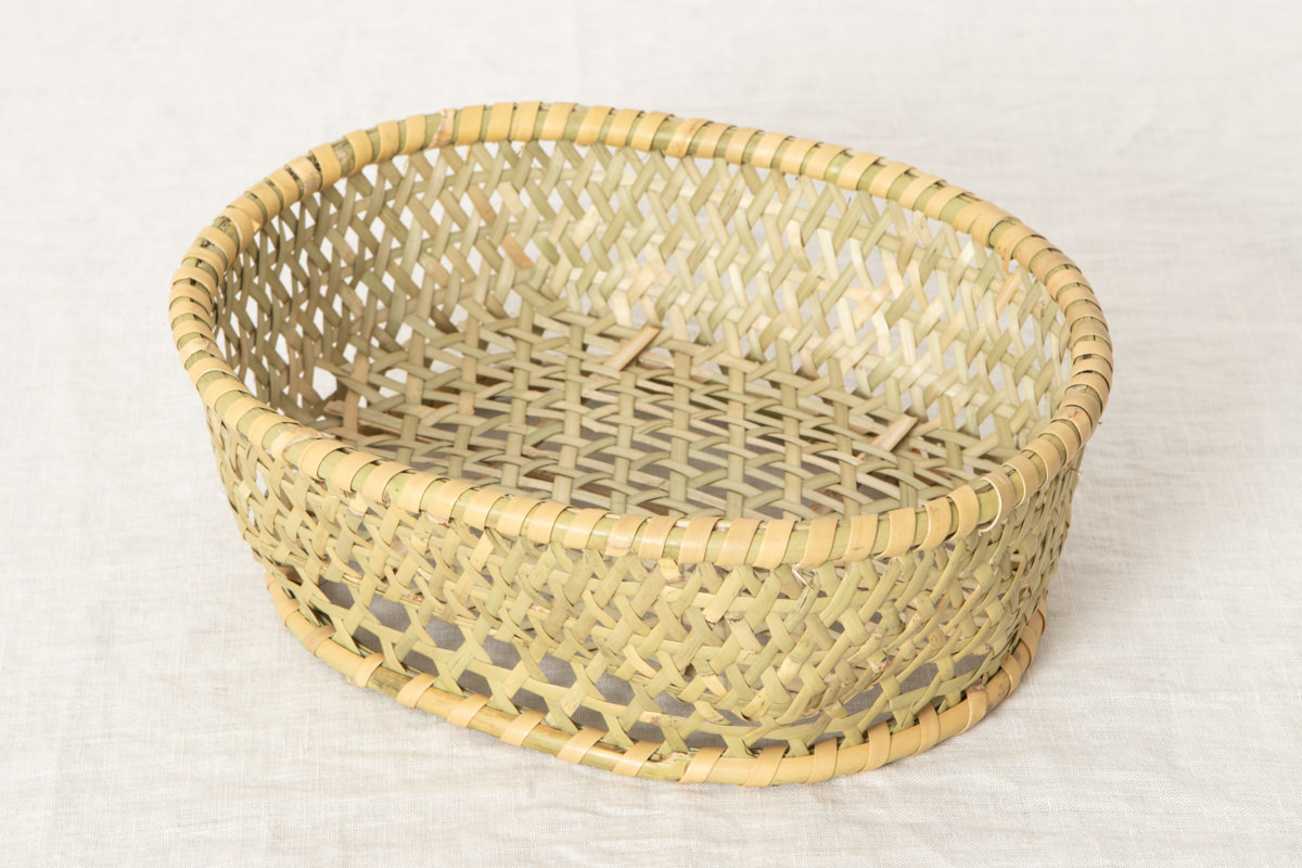 R610232-1　長野県/根曲竹　茶碗かご　楕円　浅　中