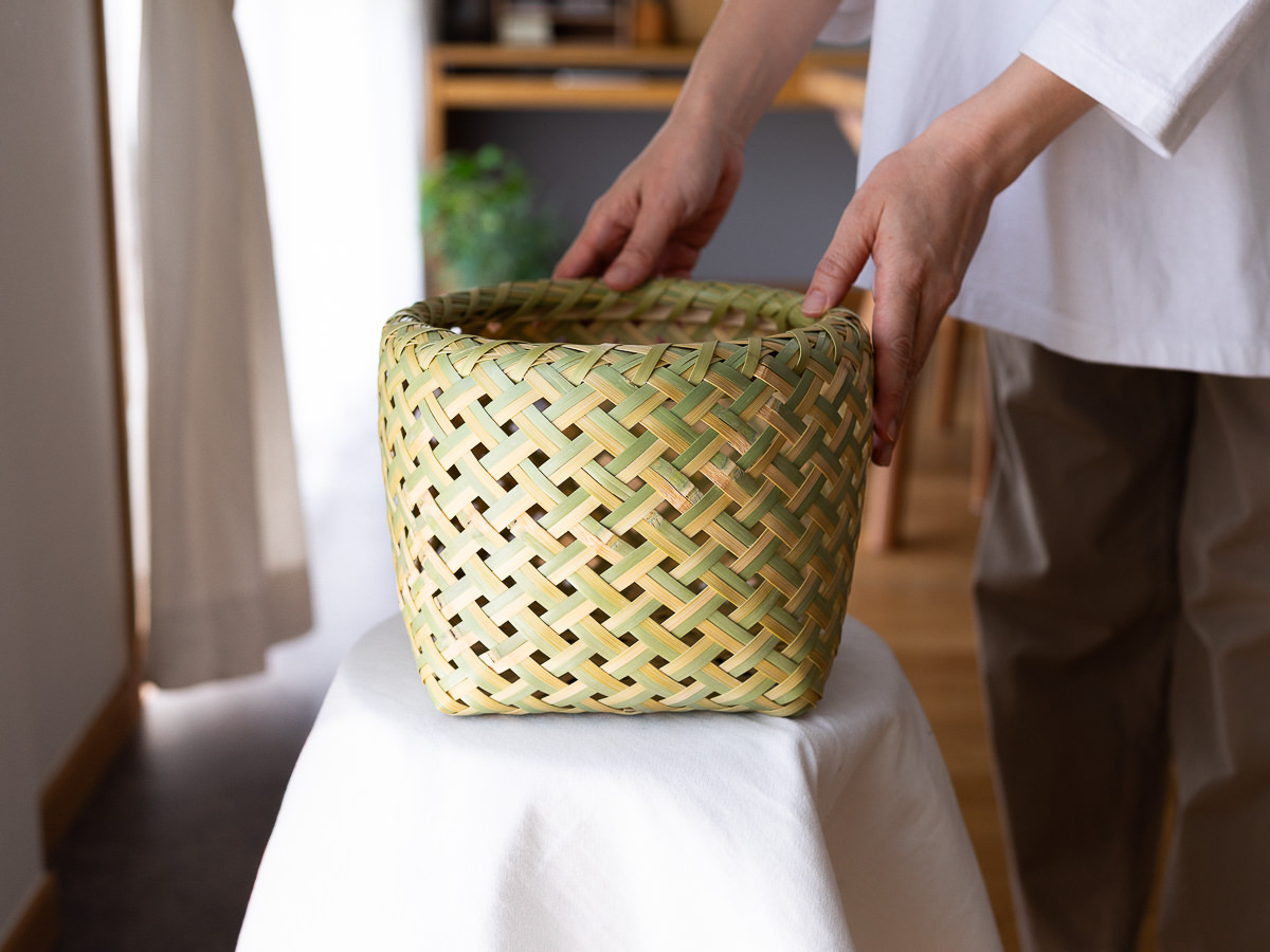 R110704-1　大分県/真竹（青竹）　菱目かご