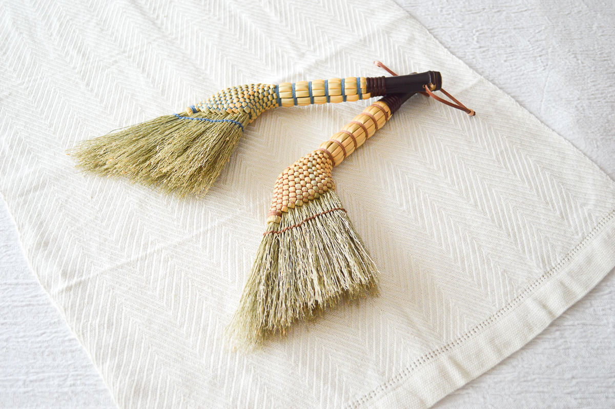 R121707　長野県/ホウキモロコシ　羽根型小箒　インディゴ・ブラウン　2タイプ