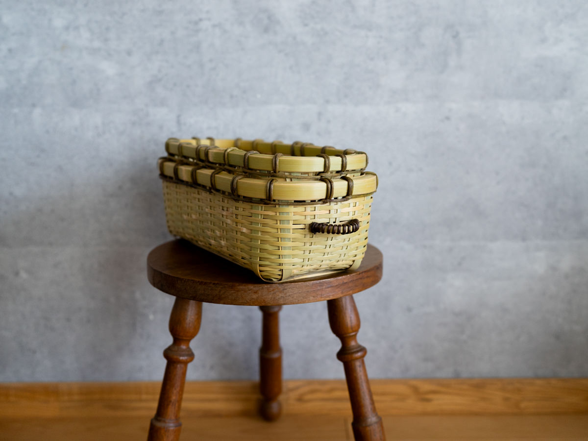 R220688-1　大分県/真竹（青竹）　蓋付デスクバスケット