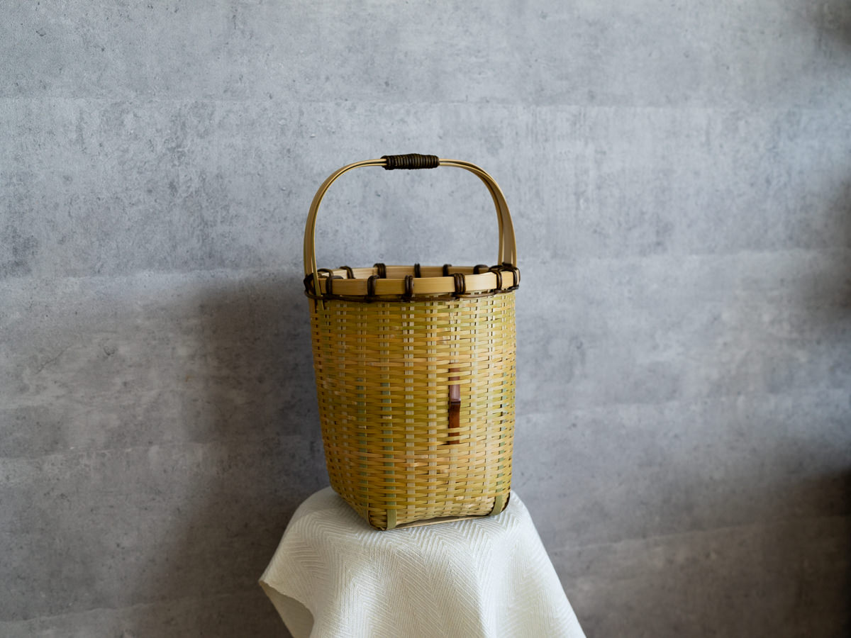 R220697-1　大分県/真竹（青竹）　手付スリムバスケット