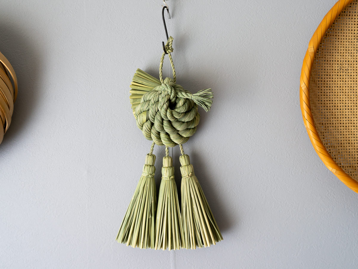 R721041-1　長野県/稲わら　しめかざり　巡り廻る -めぐりめぐる-　2025-26　【本文完了】