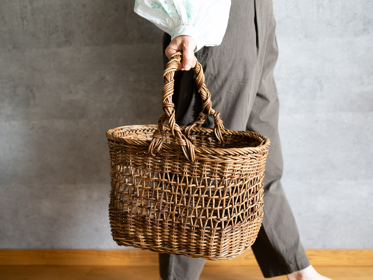 R311215-1長野県/あけび　半すかし編み小判バスケット