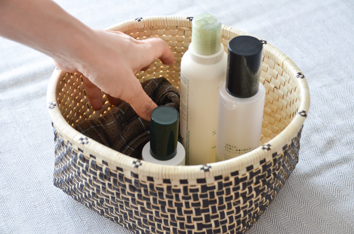 R330902　インド/パームリーフ　Kottan Open Basket　Insert Natural・Insert Black / S・M・L　6タイプ