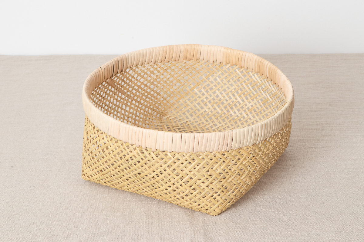 R450808-1　岩手県/すず竹　丸かご　透かし編み