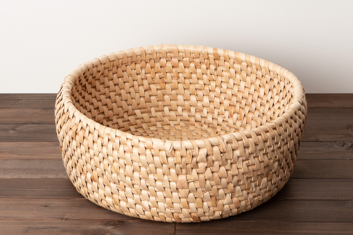 R810807-1　沖縄県石垣島/月桃　ねこかご